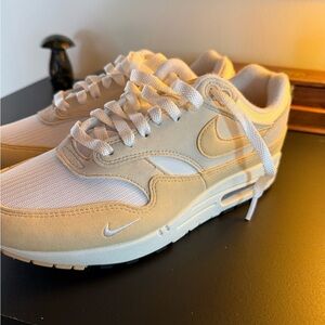 Nike Air Max White and Tan Sneakers